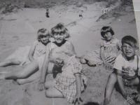 Rustico Children at the Beach